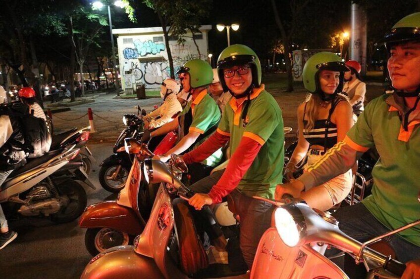 Hoi An Vespa By Night Food Tour 