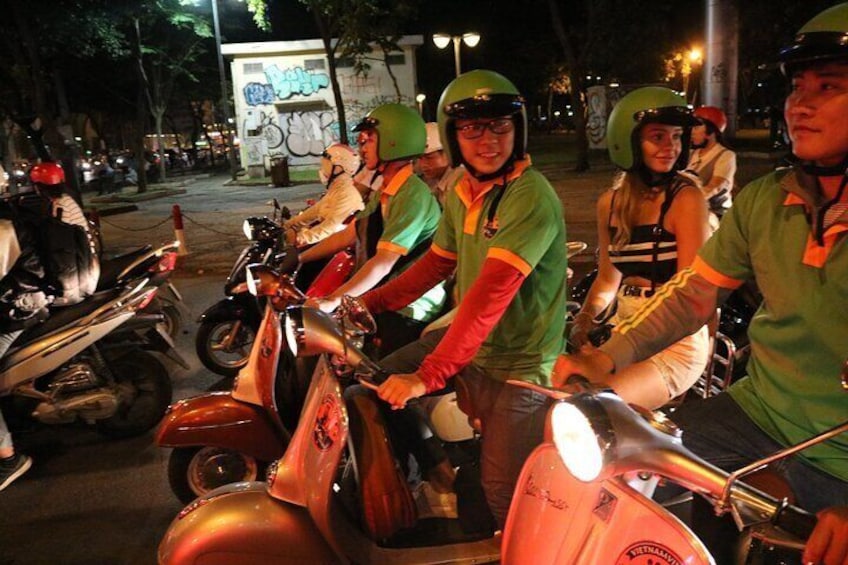 Hoi An Vespa By Night Food Tour 