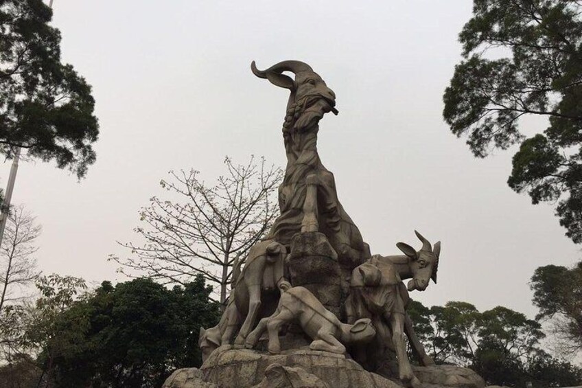 5 Rams Sculpture