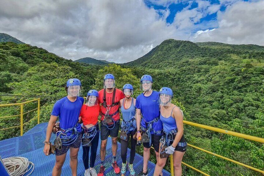 Combo Adrenaline Mundo Aventura Zip Line+Hike+Waterfall Tour & Maleku Villa