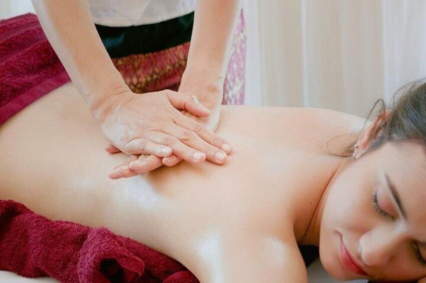 Classic Oil Massage - An Anti-Stress Massage Therapy