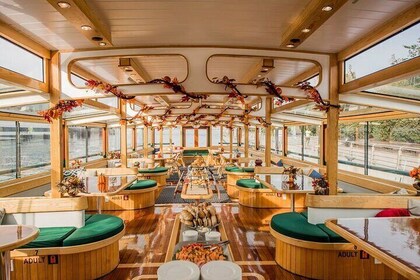 New York Middag Fall Foliage Cruise met lunch