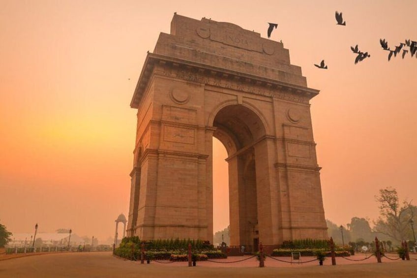 Golden Triangle Tour with Khajuraho and Varanasi (5 Star Hotel)