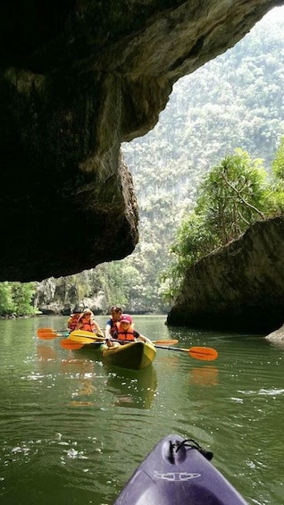 Full Day Tour Sea Cave Kayaking at Khao Karos Krabi