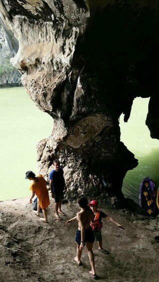 Full Day Tour Sea Cave Kayaking at Khao Karos Krabi