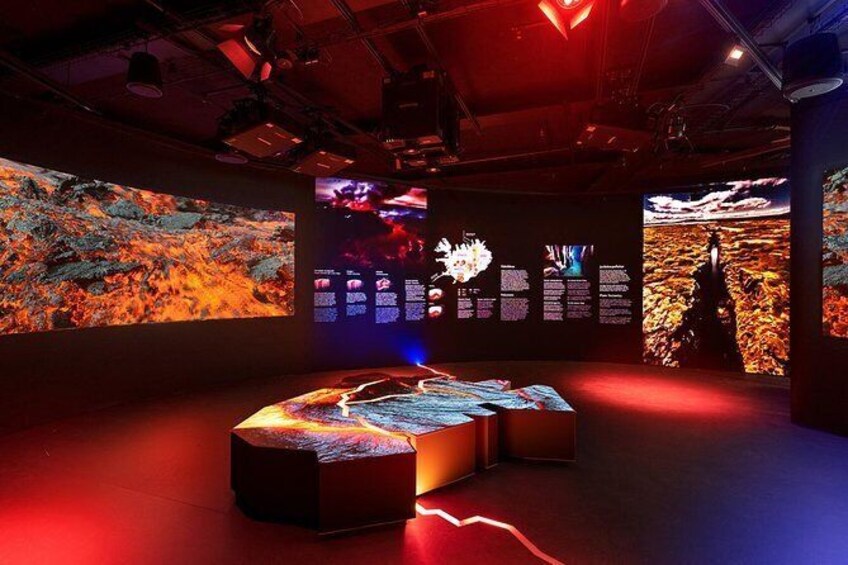 Show item 4 of 8. Wonders of Iceland & Áróra - Northern Lights Planetarium Show