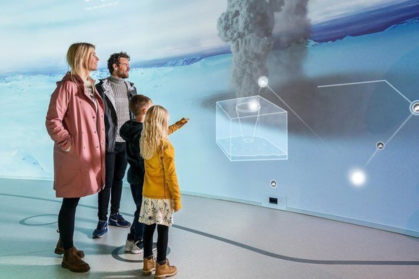 Show item 5 of 8. Wonders of Iceland & Áróra - Northern Lights Planetarium Show