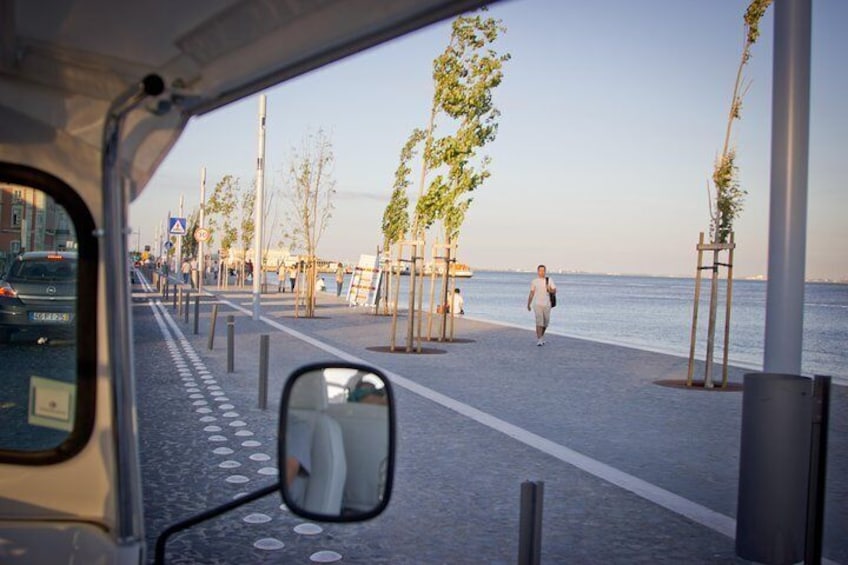 Enjoy the view to Tagus river