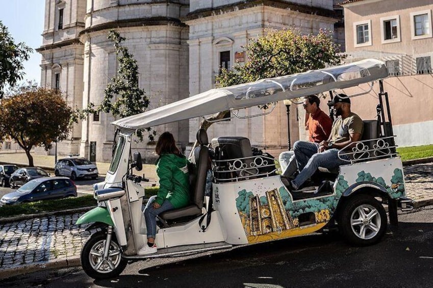 Lisbon: Half Day Sightseeing Tour on a Private Electric Tuk Tuk