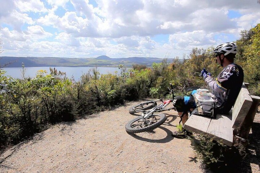 Views along the Great Lake Trail