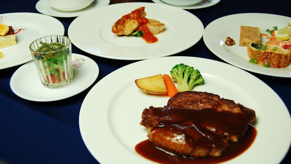 Okinawa MOBY DICK Dinner Cruise