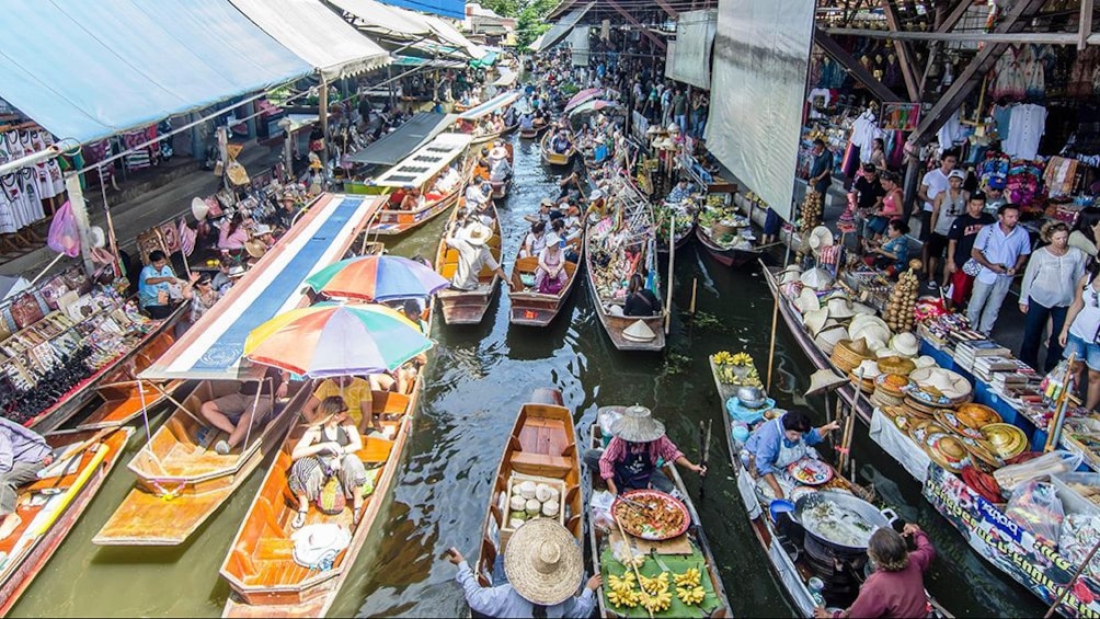 Bangkok Damnoen Saduak,Maeklong Railway & Dragon Temple Tour