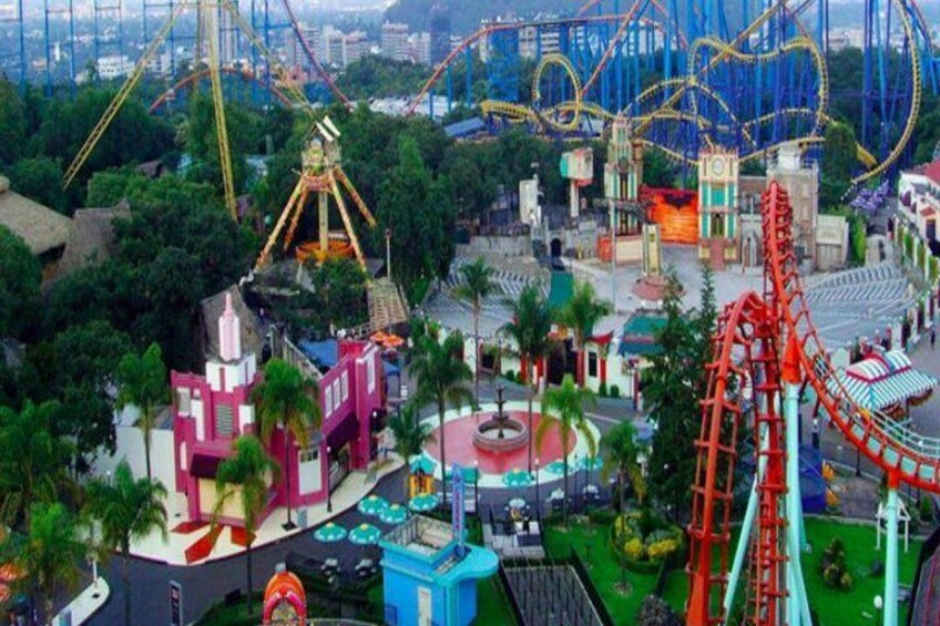 Six Flags overview