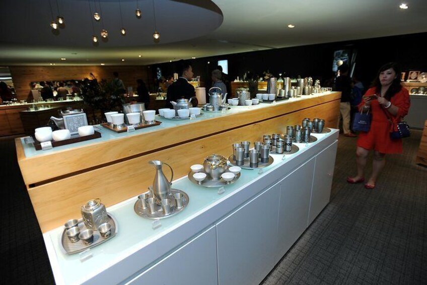 Various products offered by the Royal Selangor Pewter
