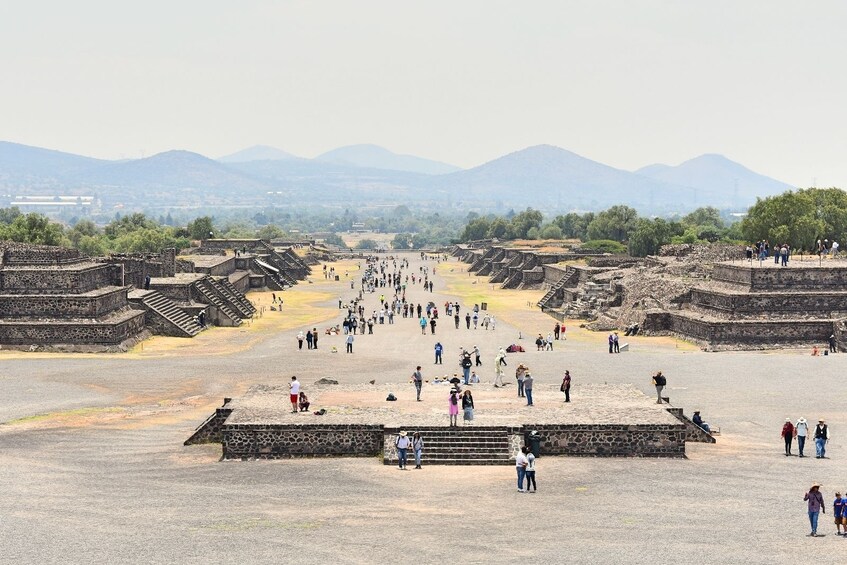 Tour # 1 in Mexico City: 3X1 Teotihuacan Pyramids plus...