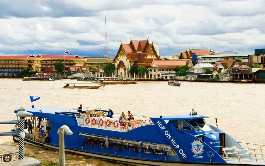 Chao Phraya Tourist Bangkok Hop-On-Hop-Off Sightseeing Boat