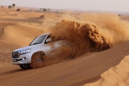 Dubai Desert Safari with Dinner, Sand boarding & Optional quad bike