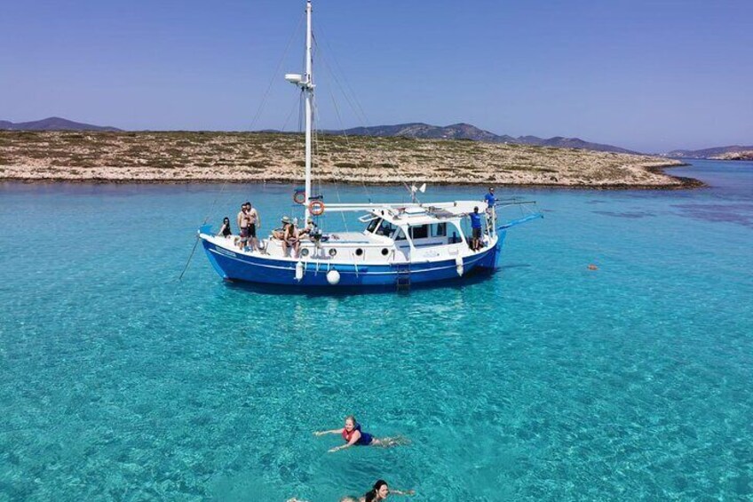 Private Sunset Cruise to Panteronnisia, Antiparos and Despotiko 