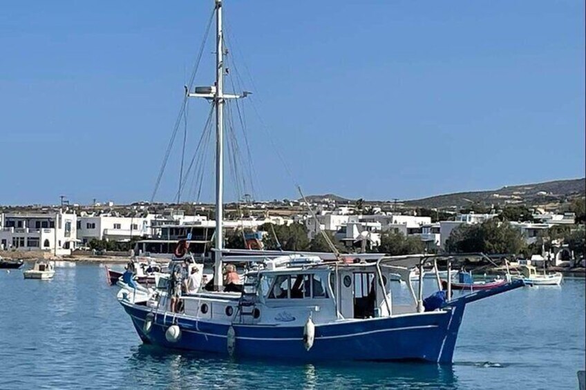 Private Sunset Cruise to Panteronnisia, Antiparos and Despotiko 