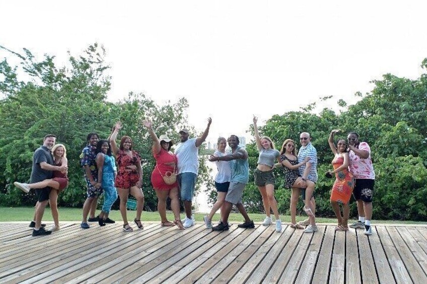 Outdoor Salsa Dance Workshop for Beginners - San Juan, Puerto Rico