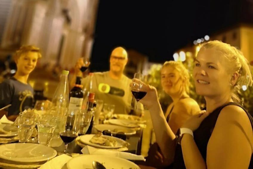 Orvieto by Evening: Small Group e-Bike tour with Dinner