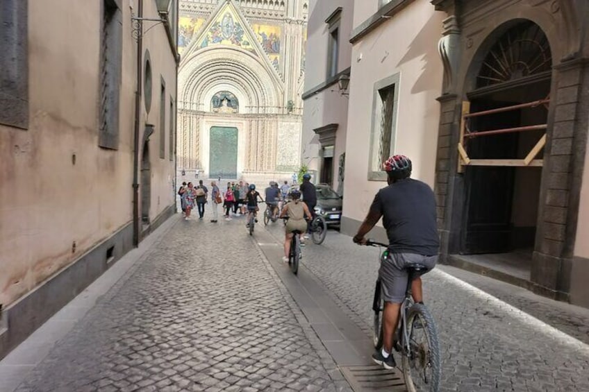 Orvieto by Evening: Small Group e-Bike tour with Dinner