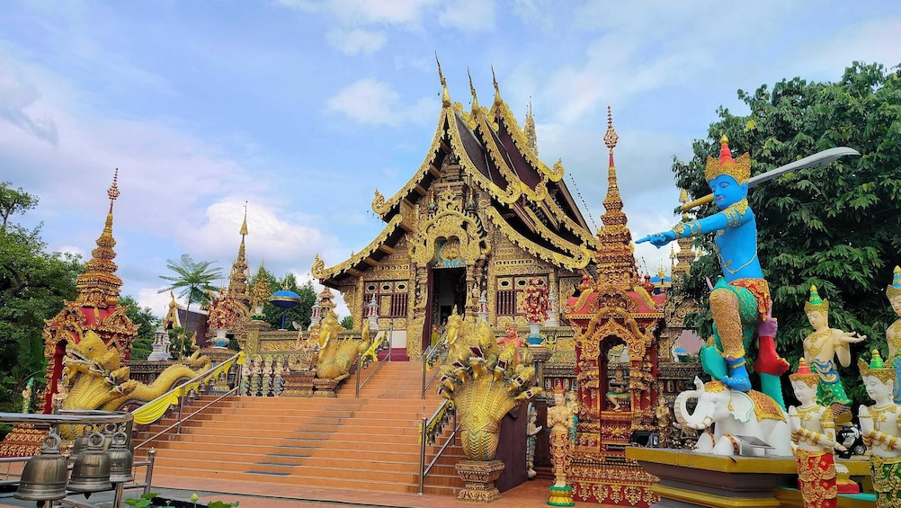 Chiang Rai Temples Small Group Tour