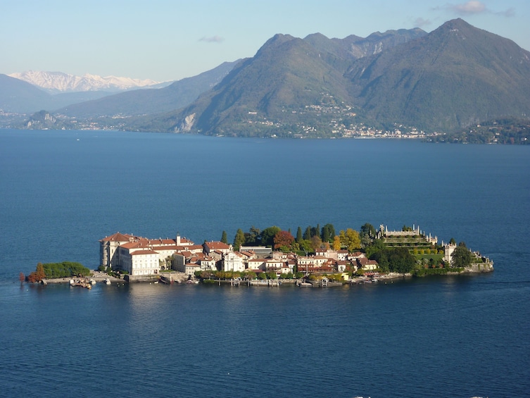 Lake Maggiore: Borromean Islands Hop-On Hop-Off Boat Tour 