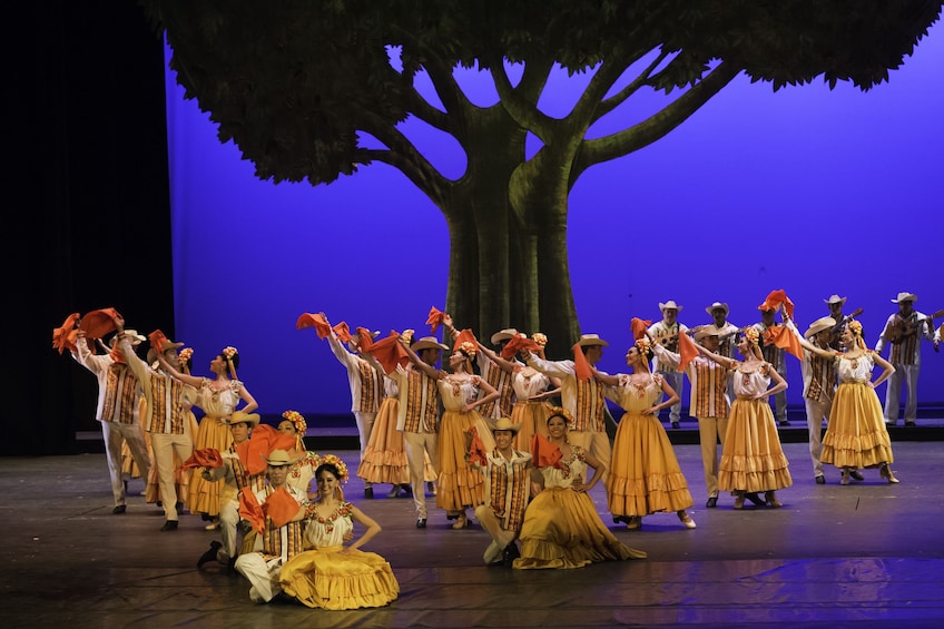 Great Saving: Enjoy the Folkloric Ballet of Mexico