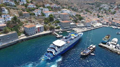 Luxury VIP: Poros, Hydra & Aegina Day Cruise