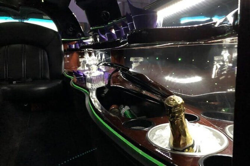 Show item 5 of 14. NYC Limo City Tour