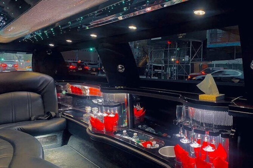 Show item 2 of 14. NYC Limo City Tour