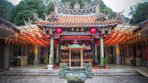 Recorrido por la ciudad de Taipéi en Taiwán (calle Yongkang, Longshan, Taip...