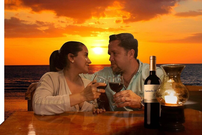 Magic & Romantic Date Sailing in Lagoon at Cancun