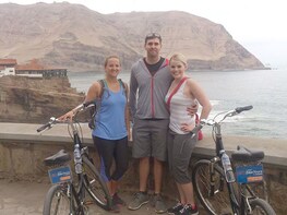 Lima Bike Tour: Along The Cliffs and Hike El Morro