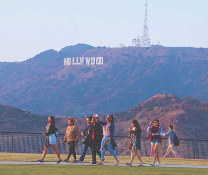 Los Angeles: Hollywood, Griffith, City & Beach - 6.5 Hour Tour