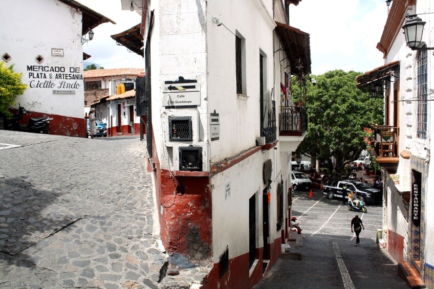 Discover the Magical Towns of Taxco & Cuernavaca form Mexico City