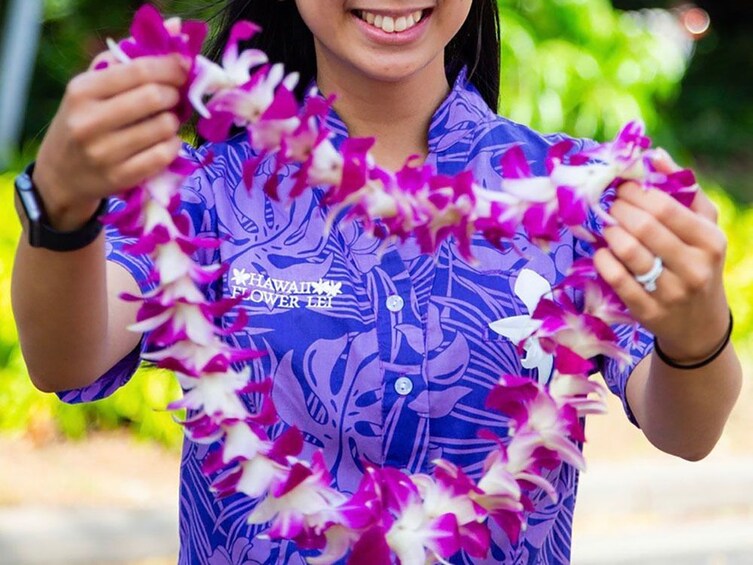 Classic Orchid Lei Greeting at Lihue Airport