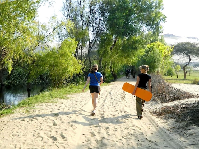 Sandboarding in Conache Lake and Show of Peruvian Paso Horse