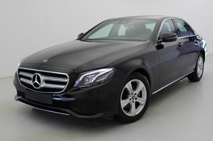 Private Transfer from Frankfurt to Prague by Business Car or Luxury Van