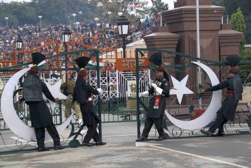 Dinner at Kesar Da Dhaba & Wagah Border Visit