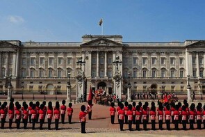 LONDON PRIVATE TOUR Executive Luxury Vehicle for 1-4 Travellers