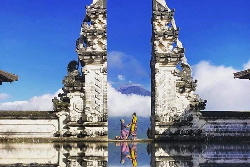 Lempuyang Gate Of Heaven, Water Palace, Taman Ujung, Virgin Beach