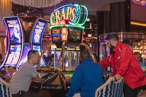 Las Vegas Gaming: Small Group Casino Games on The Strip