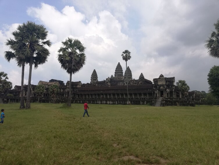 Sunrise Angkor Wat Temple Private Tour