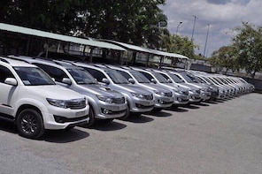 Private transfer: From Ha Long Bay to Ha Noi Centre