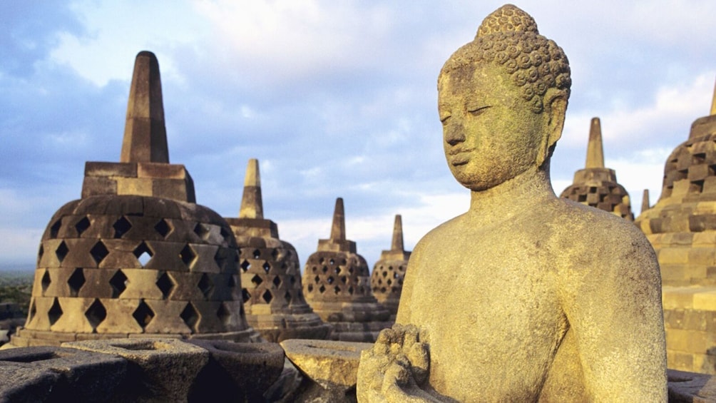 Private Yogyakarta Borobudur Temple Sunrise Trip