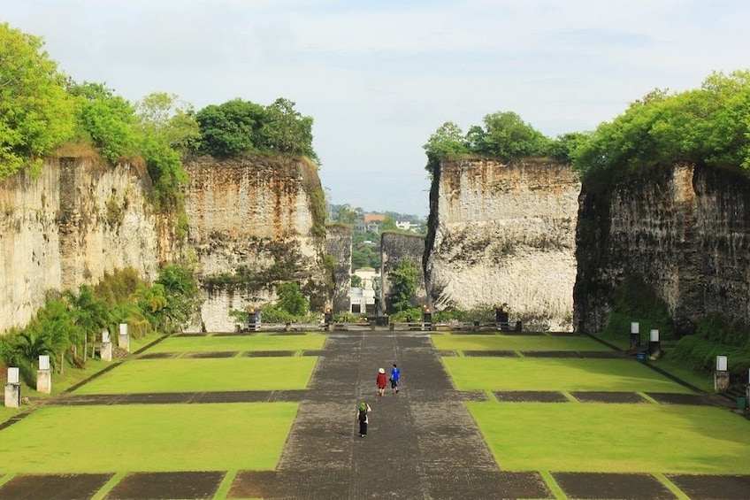 Bali GWK Park and Beranda Resto