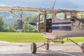 Paris : Your 1-Hour Private Sightseeing Flight