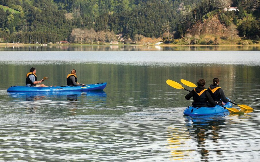 Mystic Furnas: Canoeing + Bikes (Full Day)